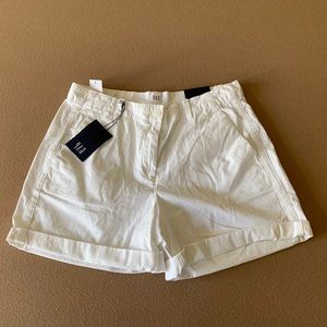 Gap girlfriend chino short